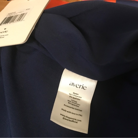 Averie Sweetheart Bodycon Midi Dress - Picture 13 of 14